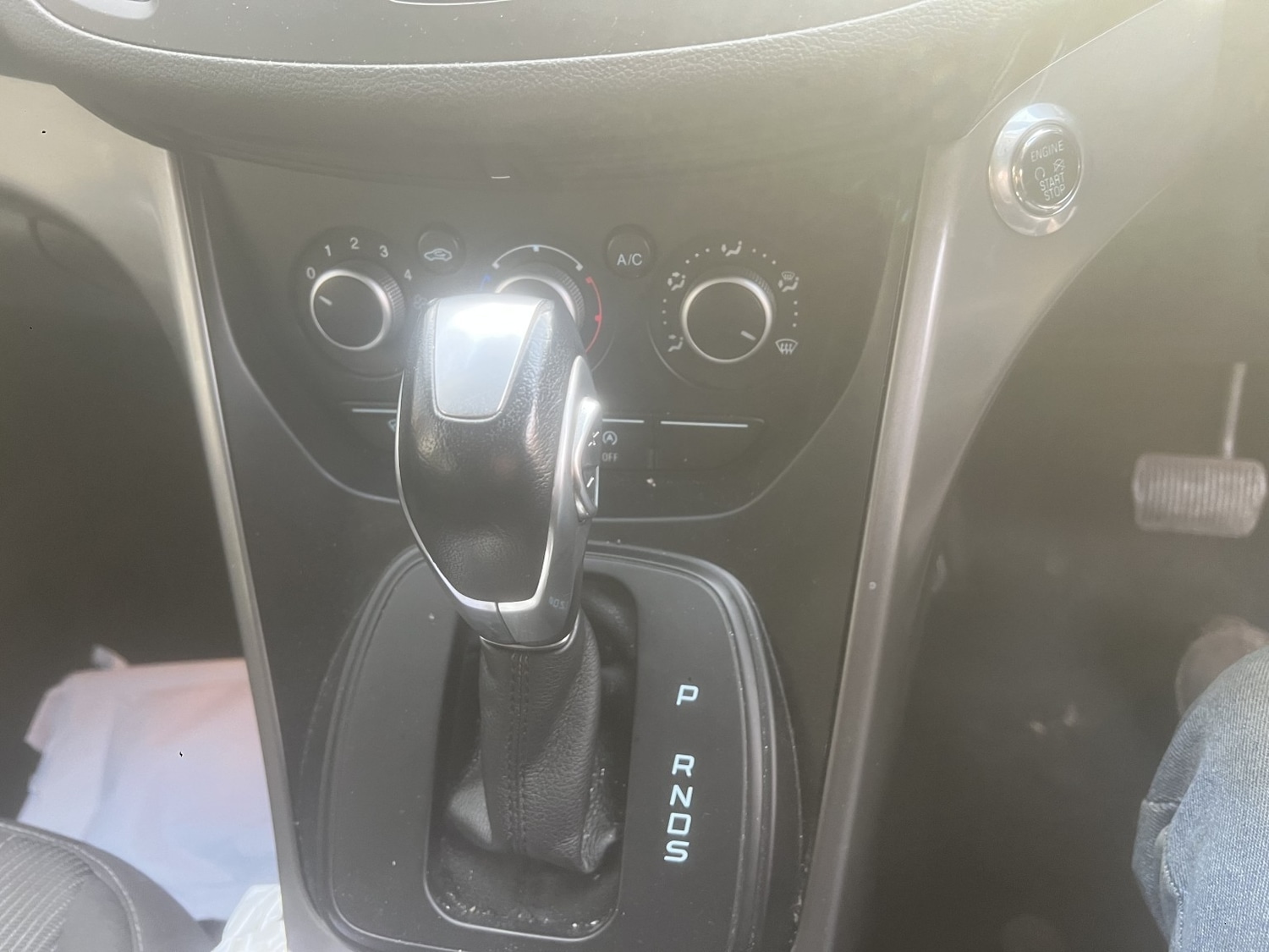 Used Ford Kuga 2015 for sale - 76848640: Photo 12