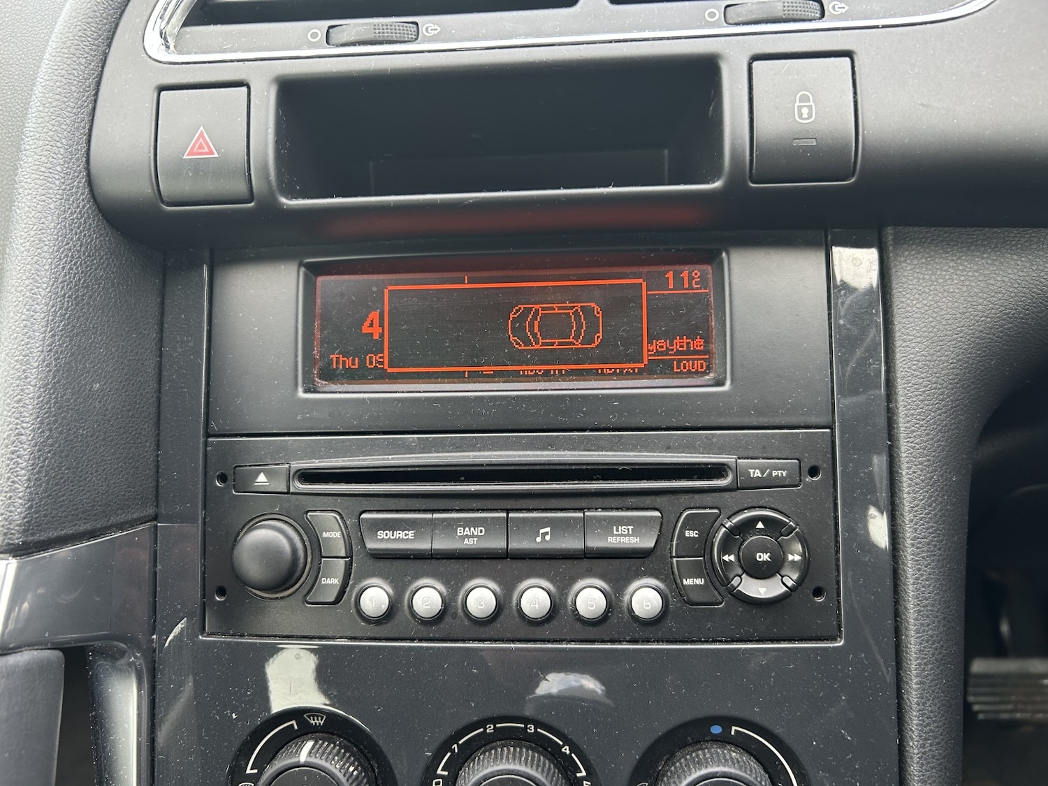 Used Peugeot 3008 2010 for sale - 78209993: Photo 10