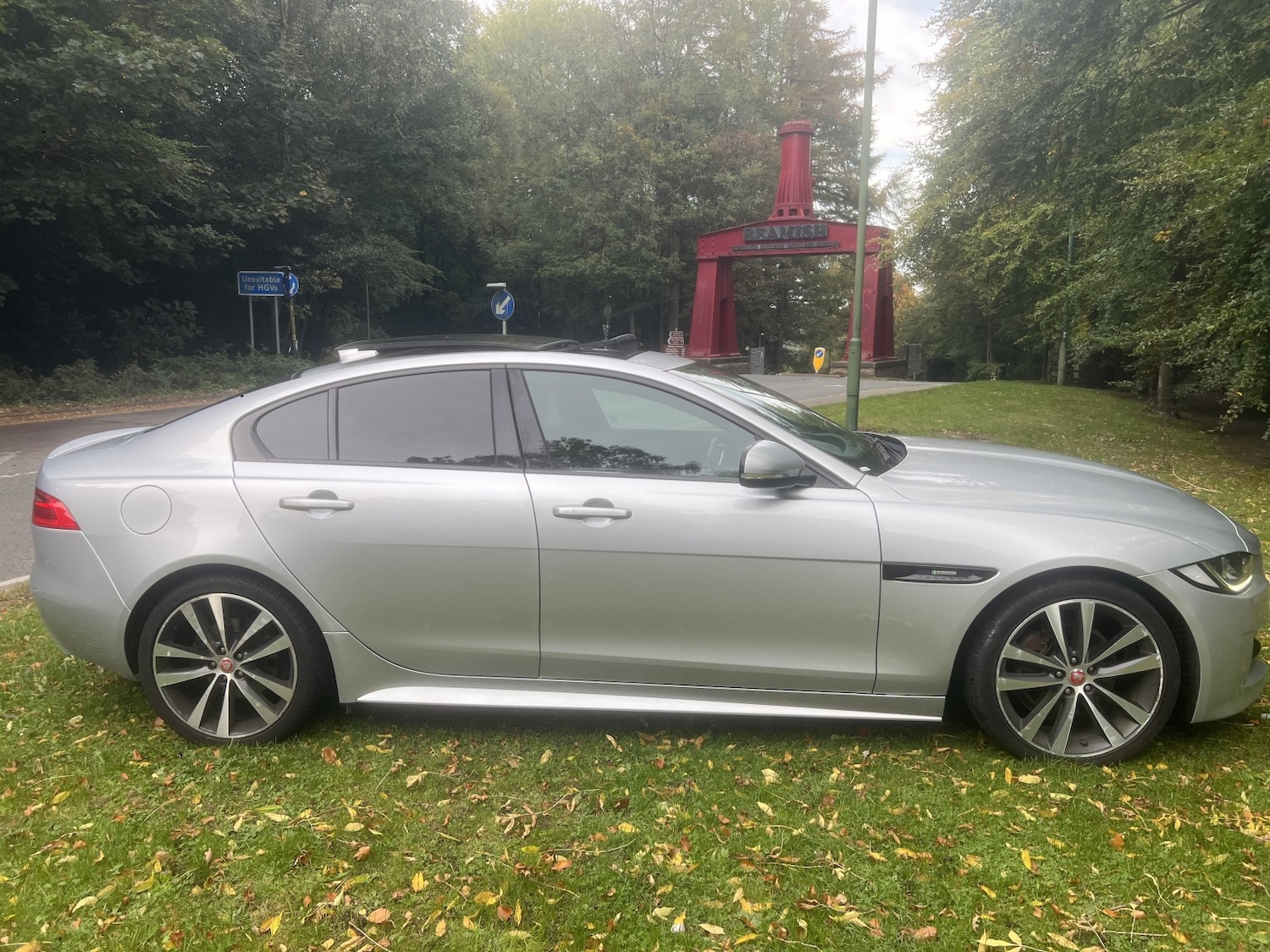 Used Jaguar XE 2018 for sale - 76246227: Photo 1