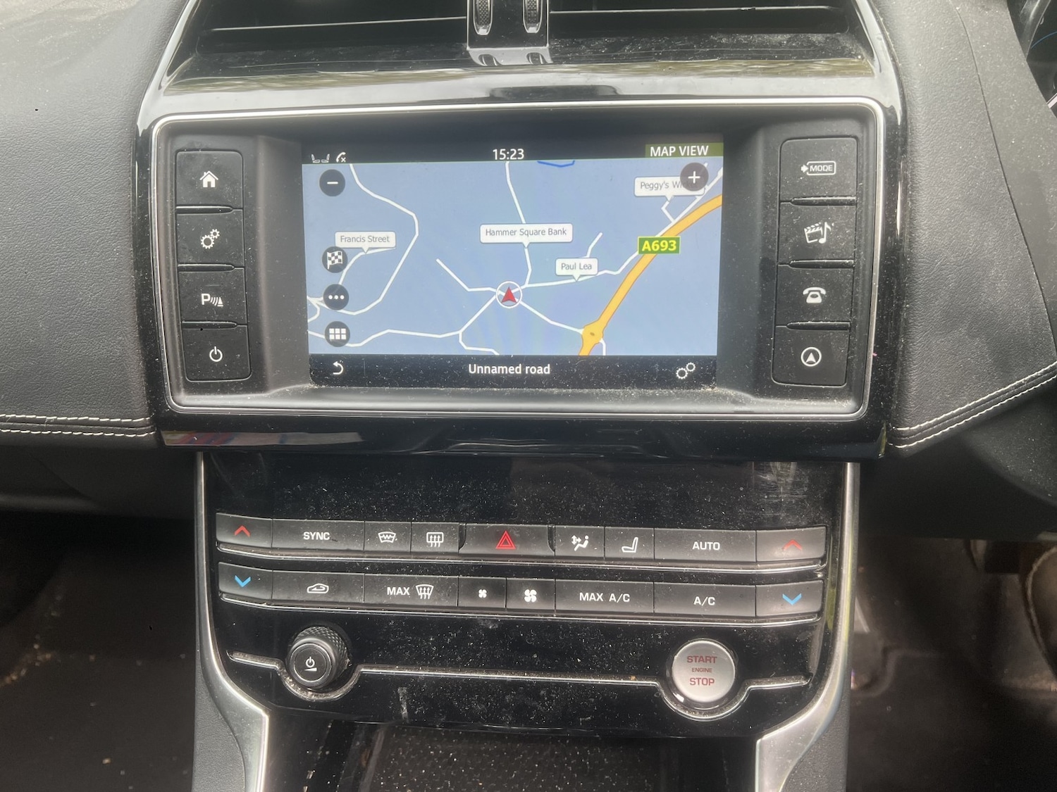 Used Jaguar XE 2018 for sale - 76246227: Photo 10