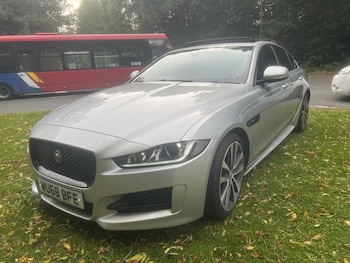 Used Jaguar XE 2018 for sale - 76246227: Photo