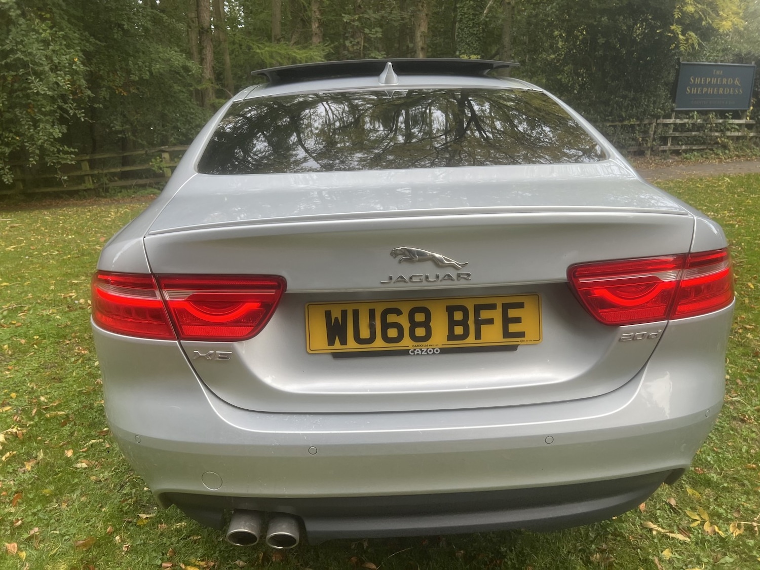 Used Jaguar XE 2018 for sale - 76246227: Photo 7