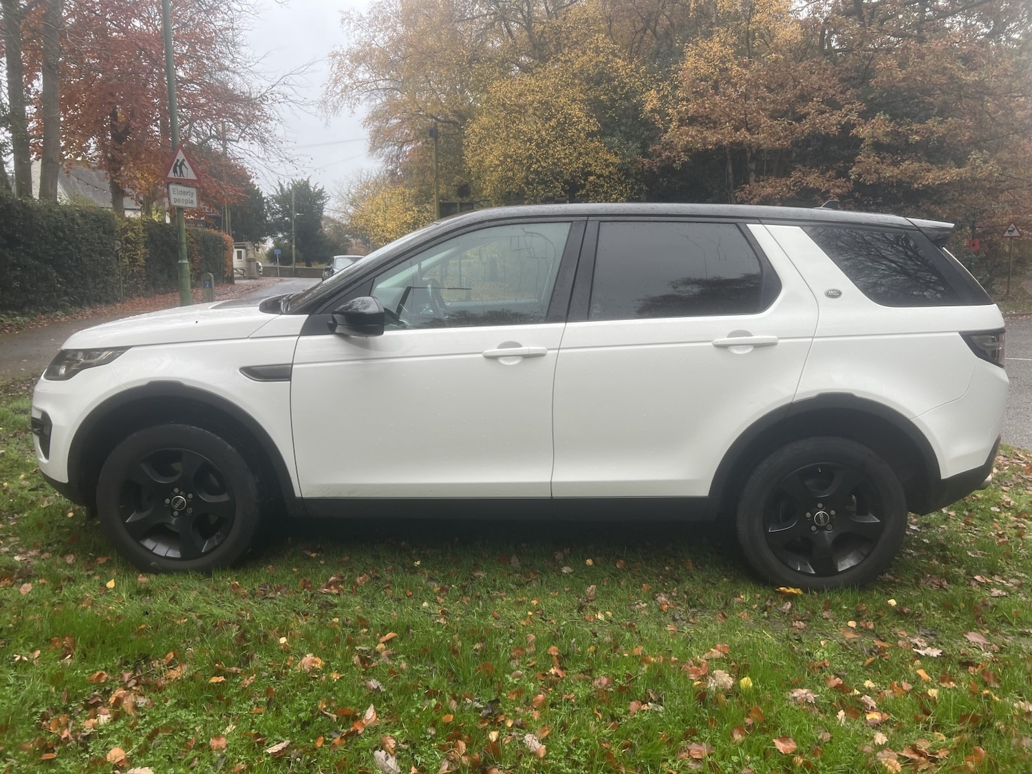 Used Land Rover Discovery Sport 2015 for sale - 77465051: Photo 5