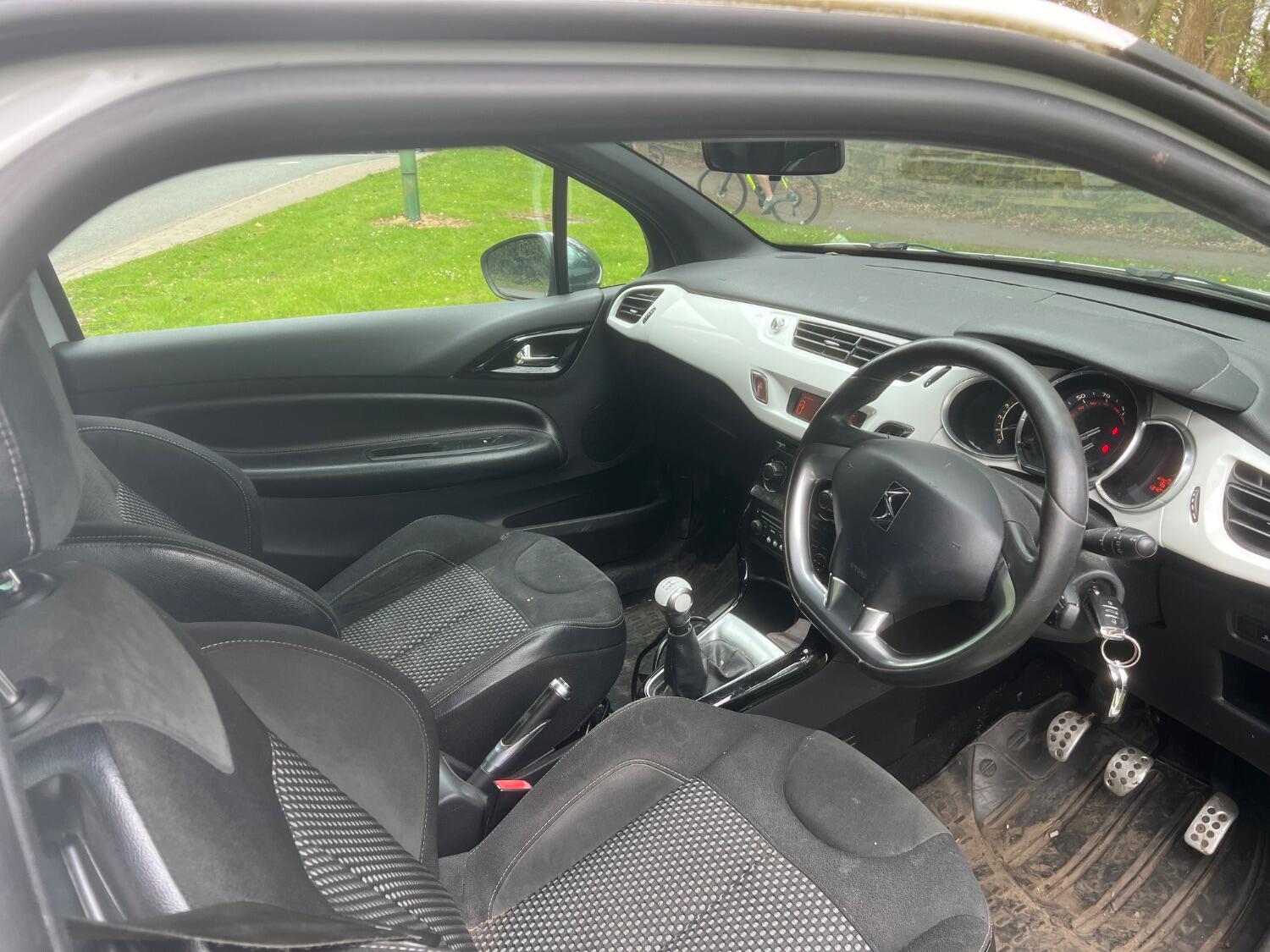 Used Citroen DS3 2010 for sale - 76662788: Photo 10