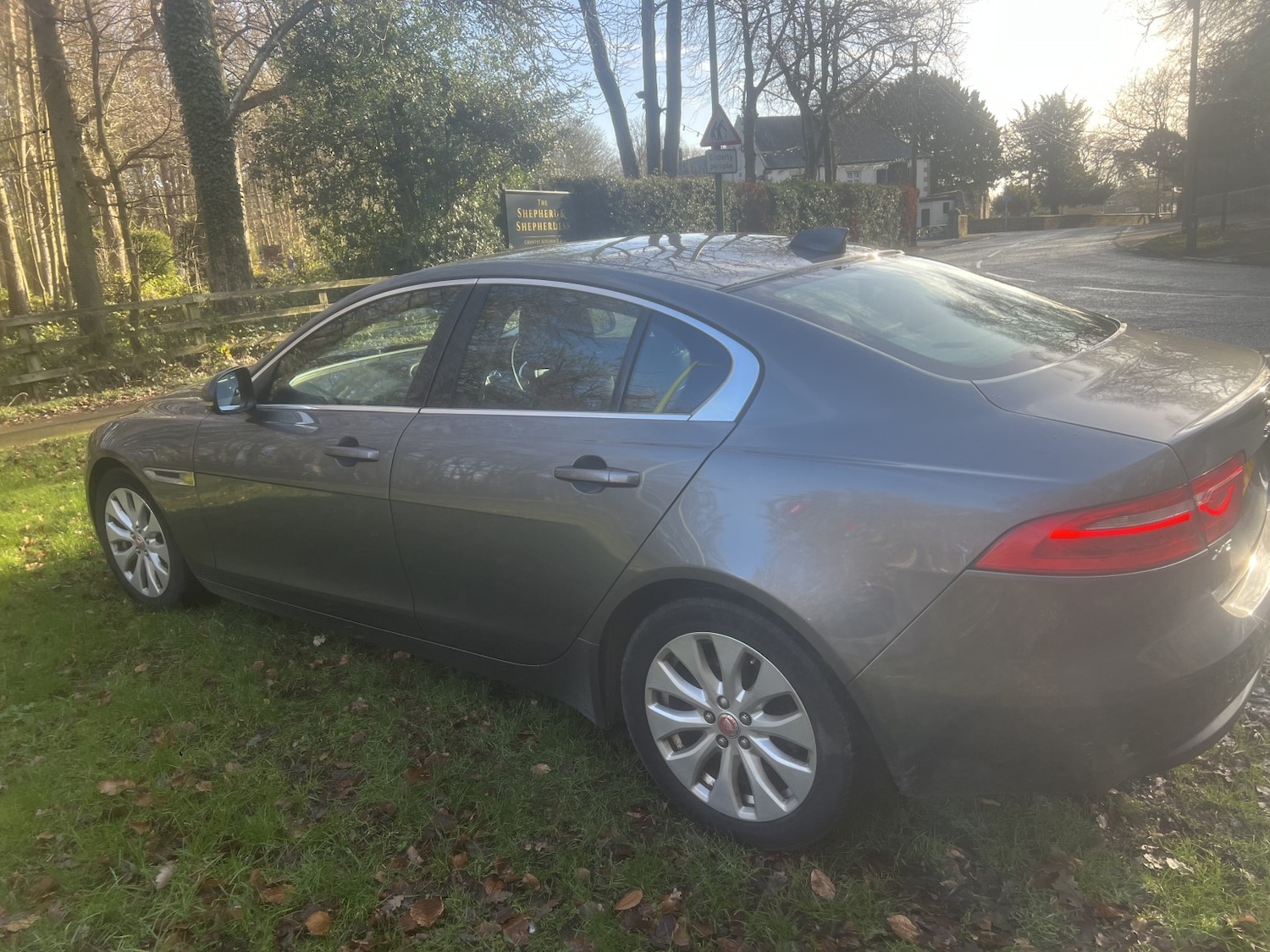 Used Jaguar XE 2017 for sale - 77675714: Photo 5