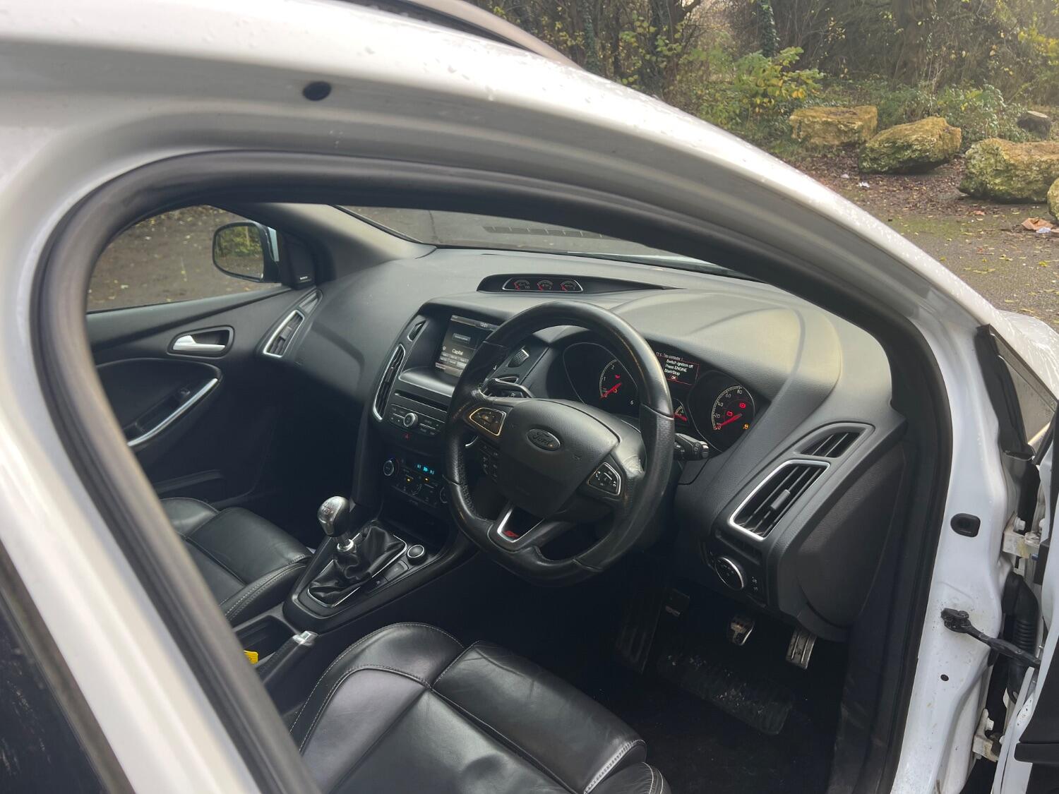 Used Ford Focus 2015 for sale - 77464520: Photo 16