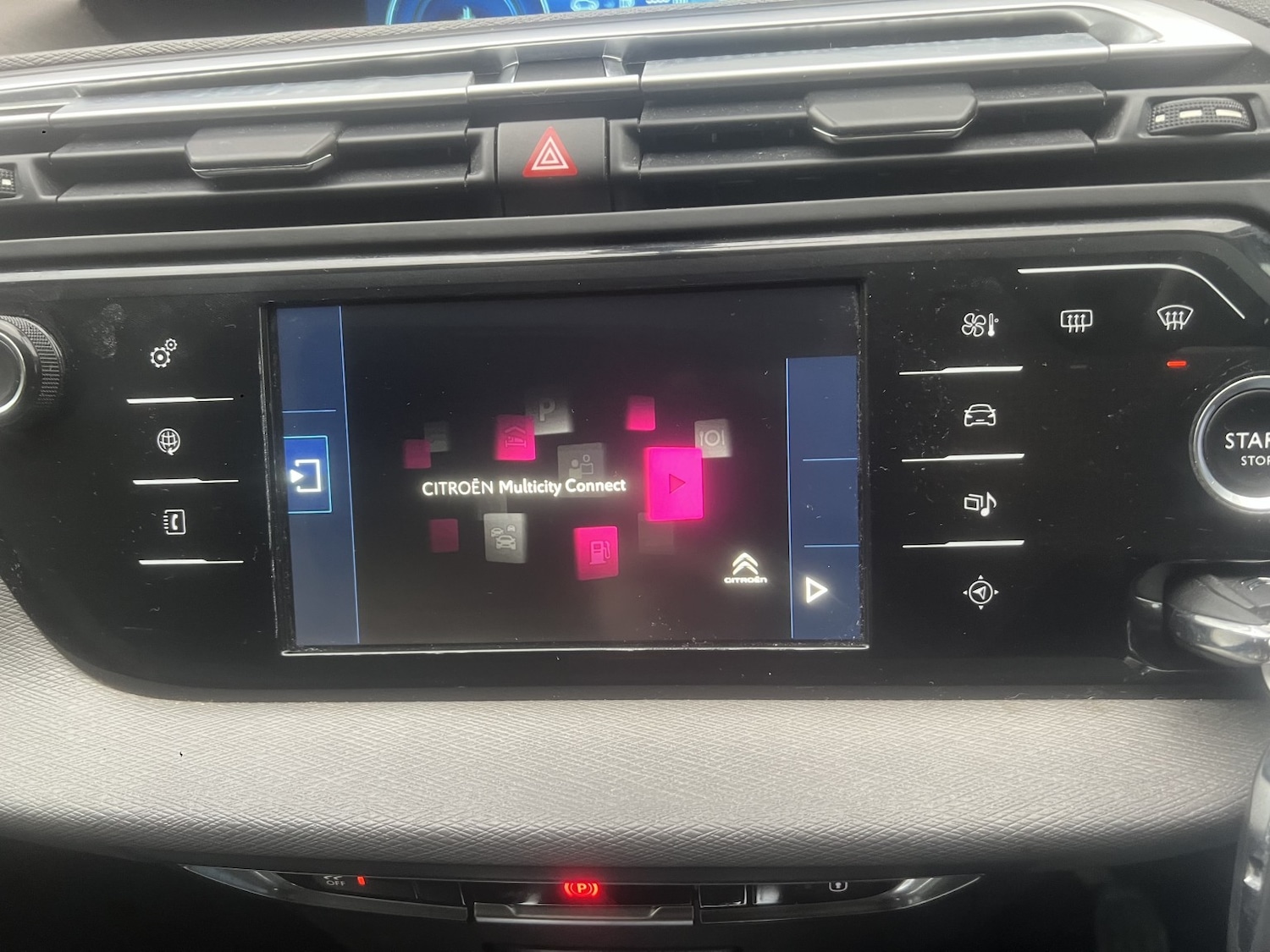 Used Citroen C4 Picasso 2015 for sale - 76591478: Photo 16