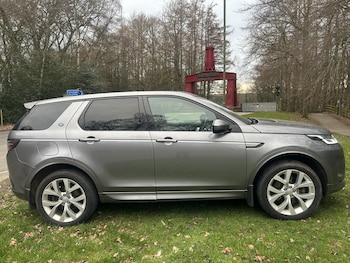 Used Land Rover Discovery Sport 2020 for sale - 77962000: Photo