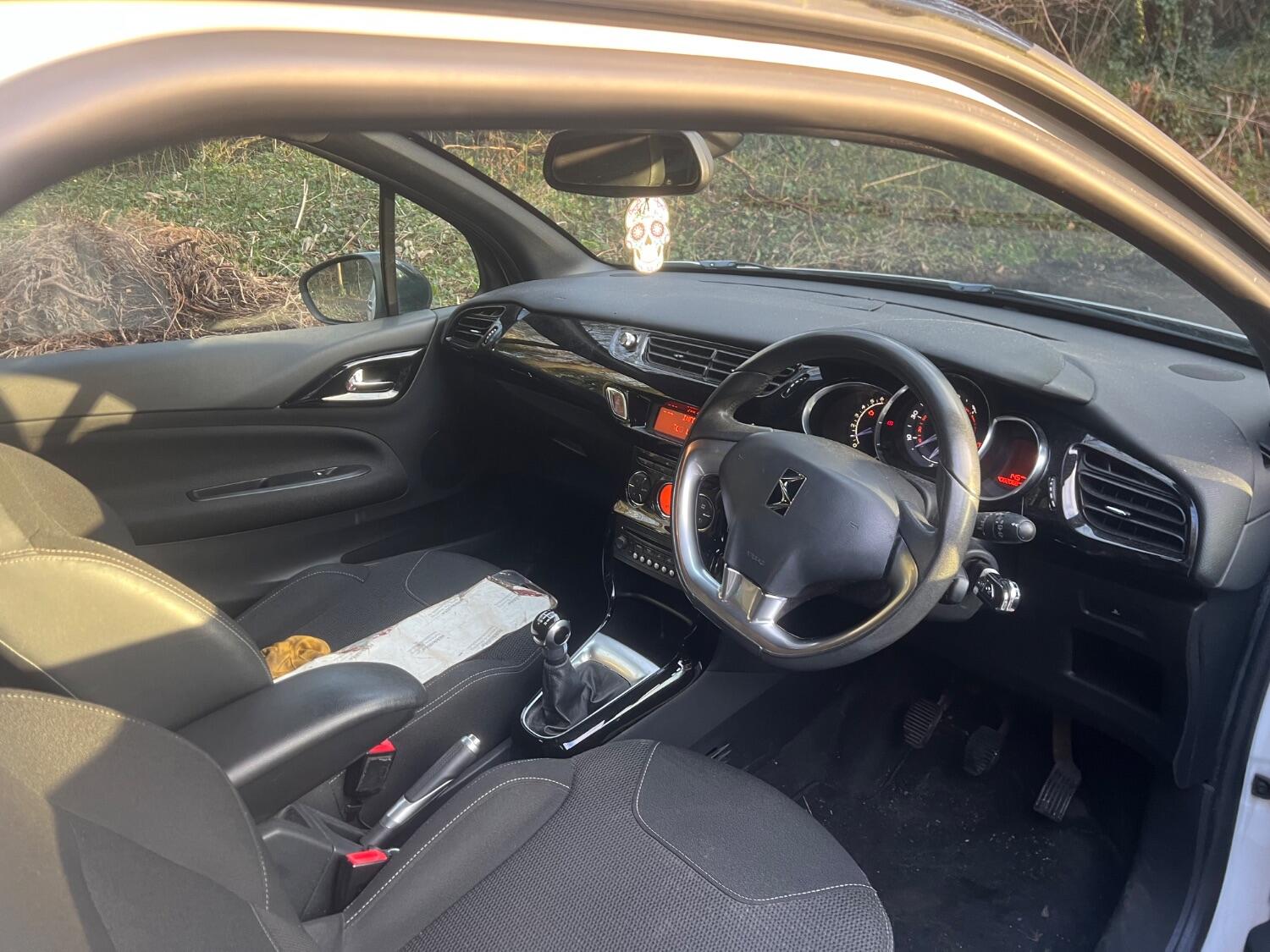 Used Citroen DS3 2011 for sale - 76192619: Photo 9