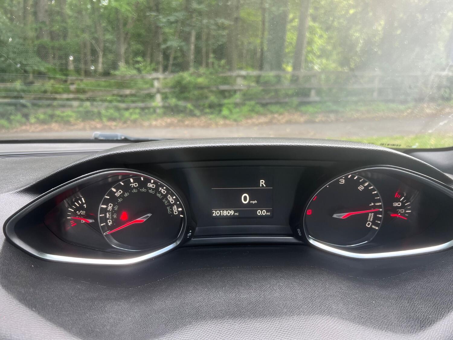 Used Peugeot 308 2017 for sale - 77464902: Photo 19