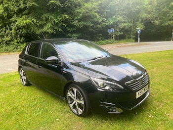 Used Peugeot 308 2017 for sale - 77464902: Photo