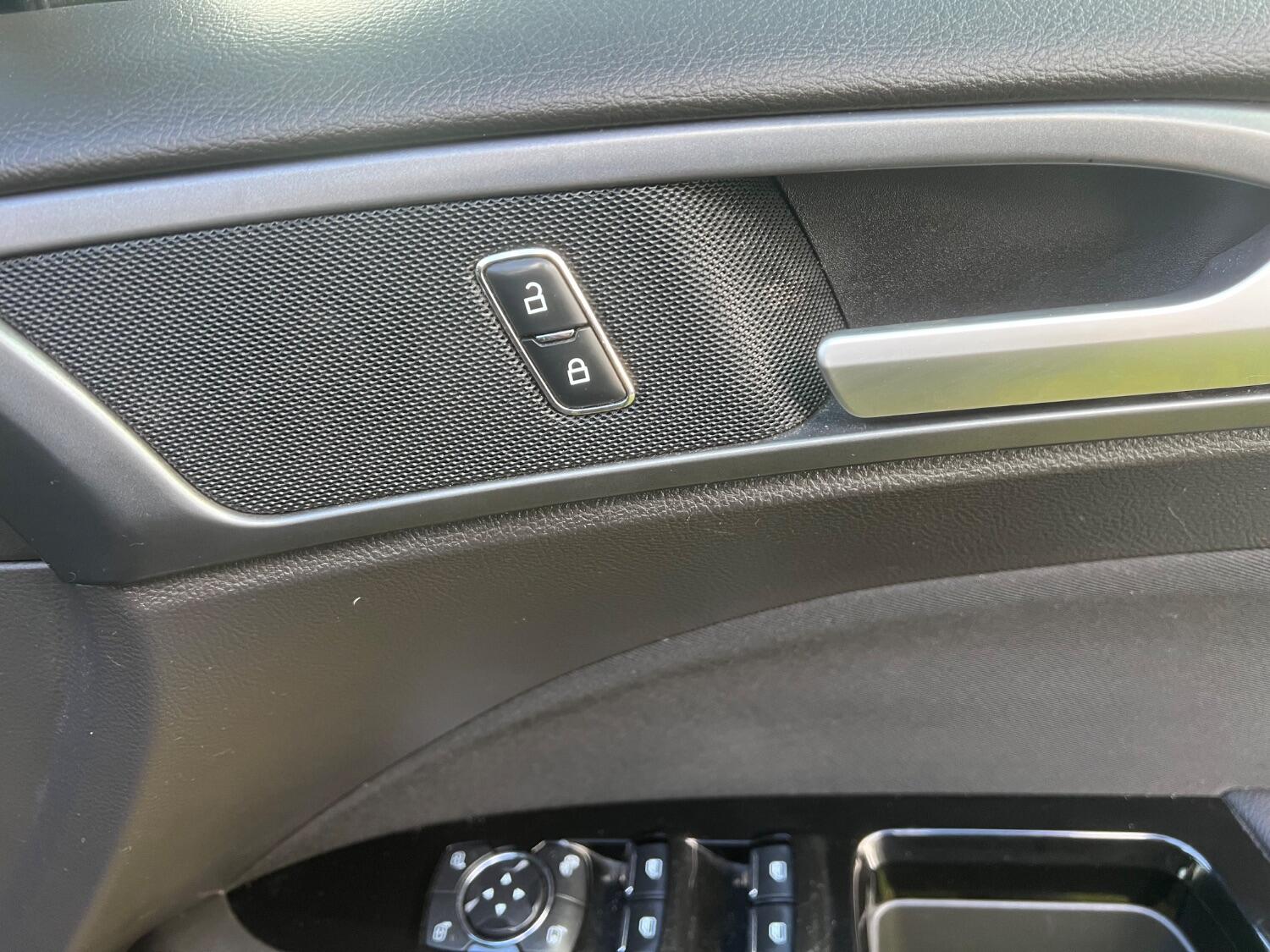 Used Ford Mondeo 2018 for sale - 76769201: Photo 13