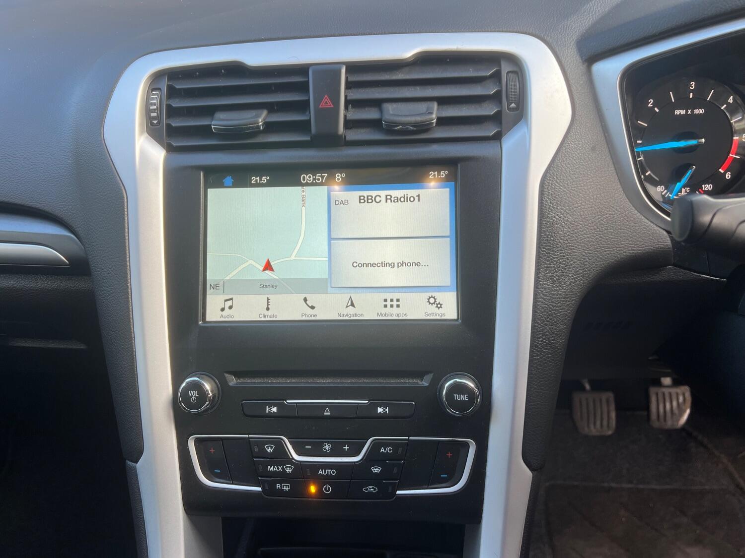 Used Ford Mondeo 2018 for sale - 76769201: Photo 14