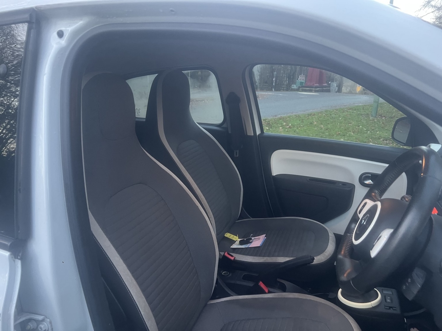 Used Renault Twingo 2015 for sale - 76748223: Photo 10