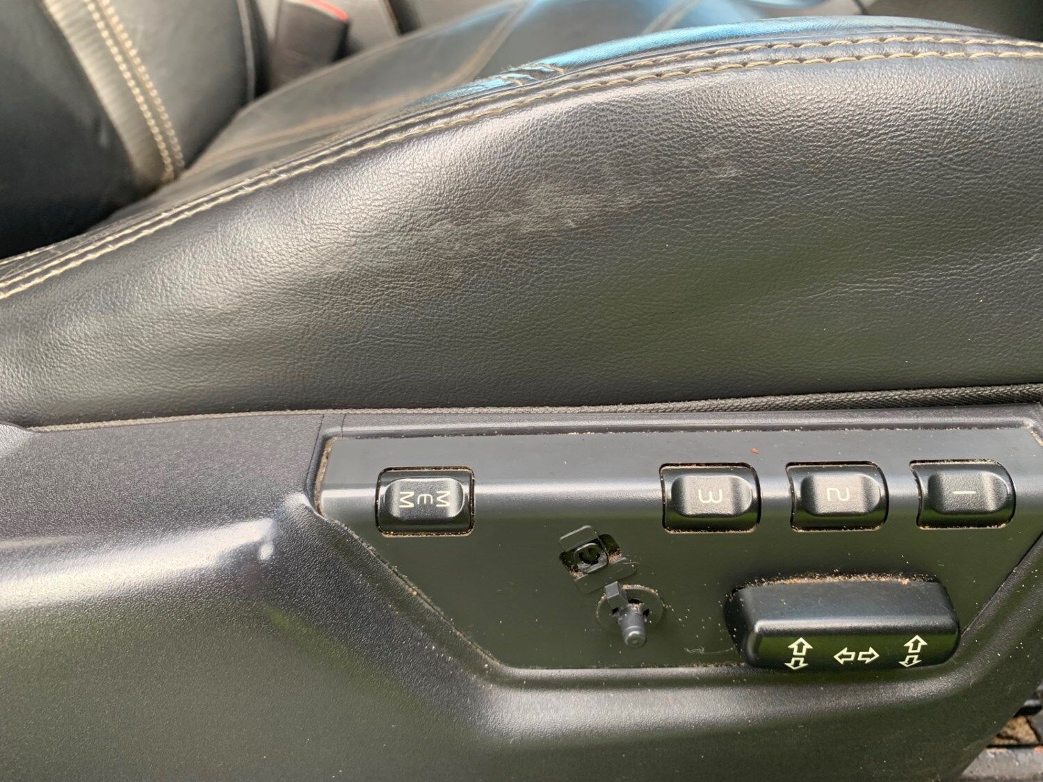 Used Volvo XC90 2013 for sale - 76242880: Photo 10