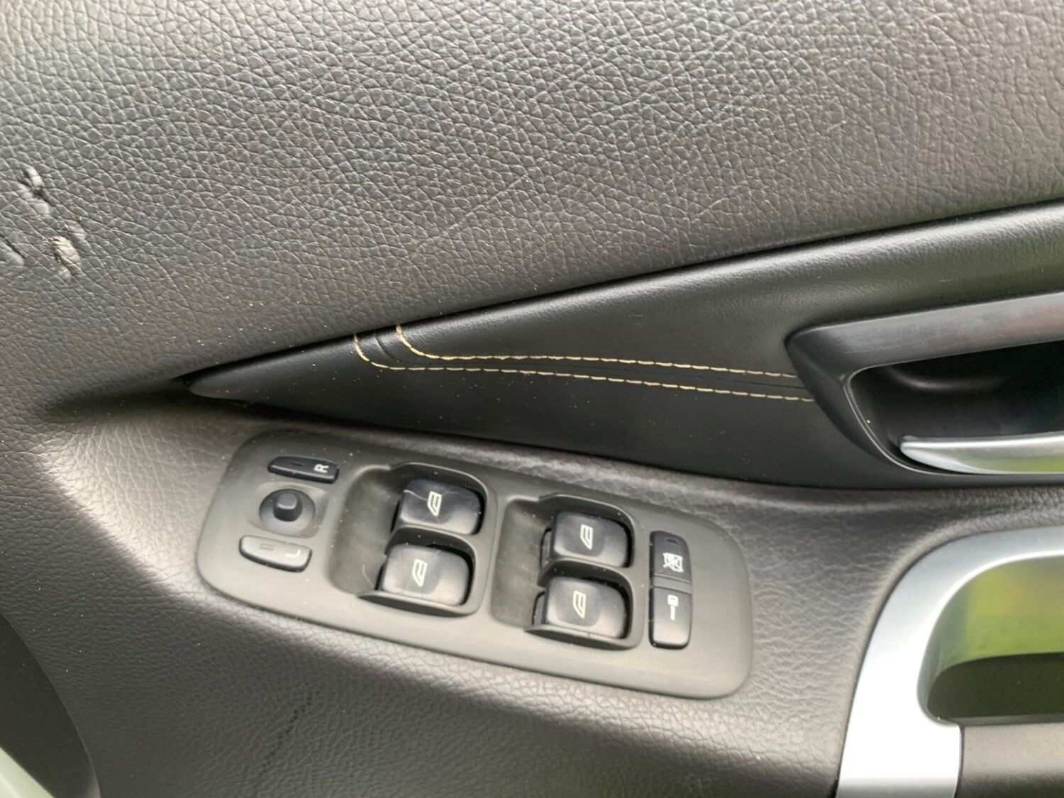 Used Volvo XC90 2013 for sale - 76242880: Photo 11