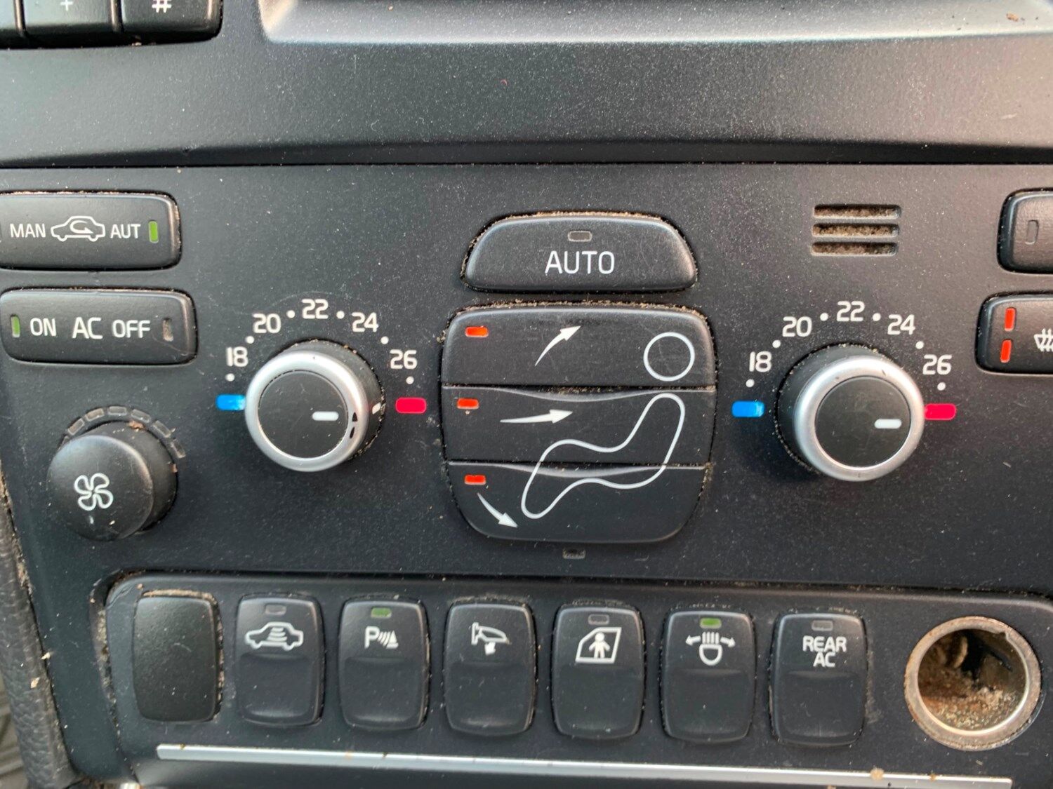 Used Volvo XC90 2013 for sale - 76242880: Photo 19