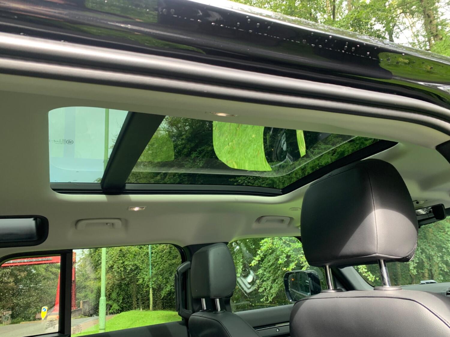 Used Land Rover Defender 110 2022 for sale - 76662754: Photo 24