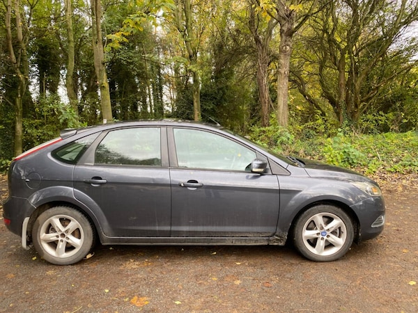Used Ford Focus 2010 for sale - 69219187: Photo 1