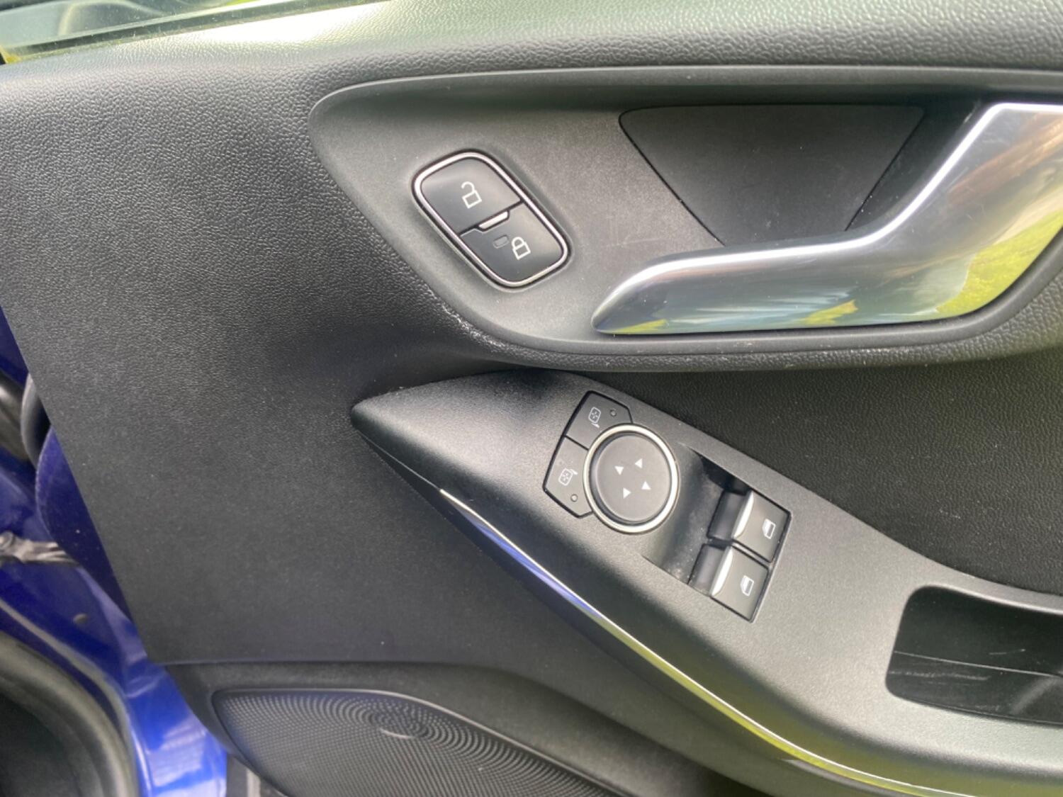 Used Ford Fiesta 2018 for sale - 76793352: Photo 12