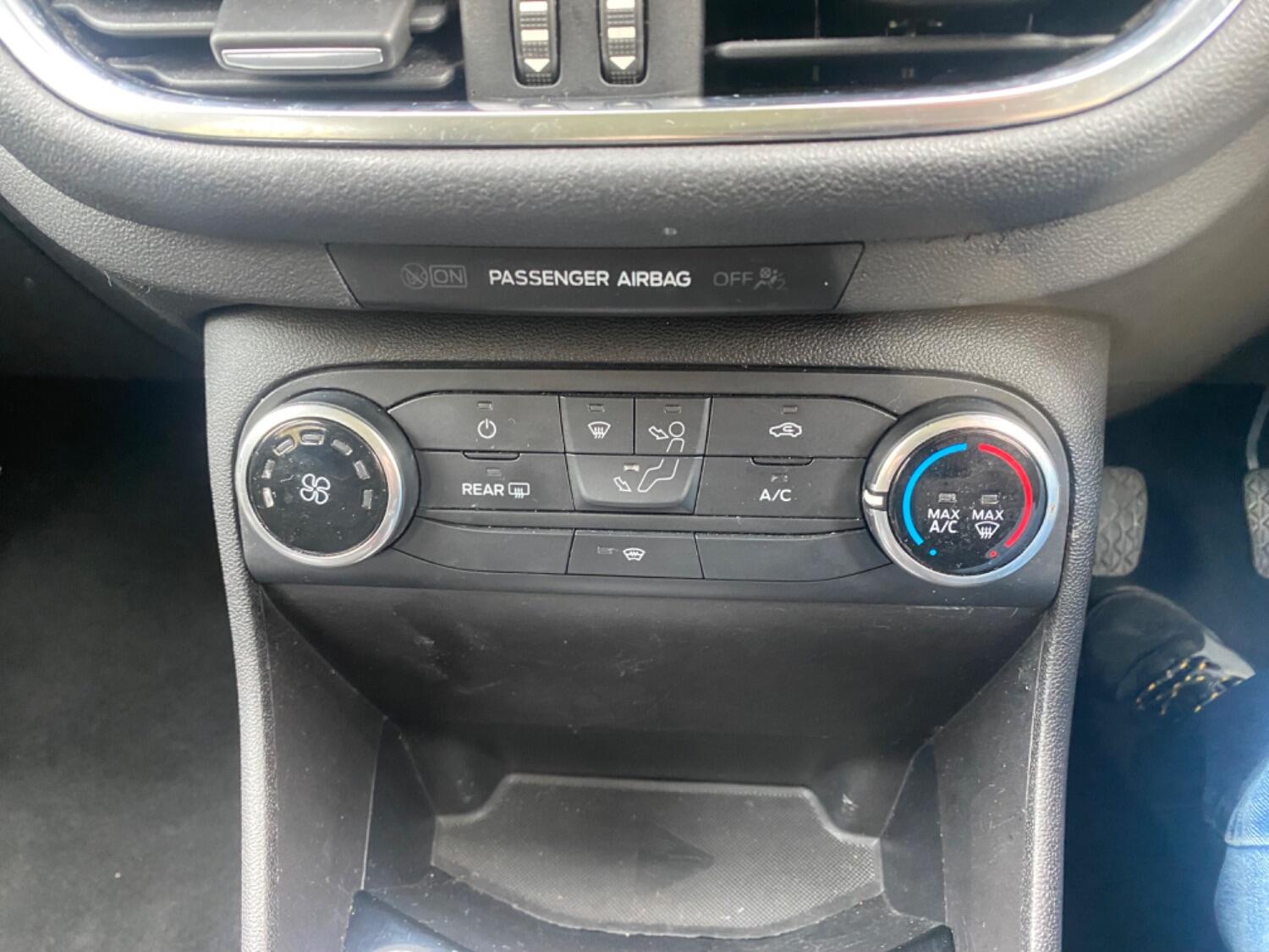 Used Ford Fiesta 2018 for sale - 76793352: Photo 16