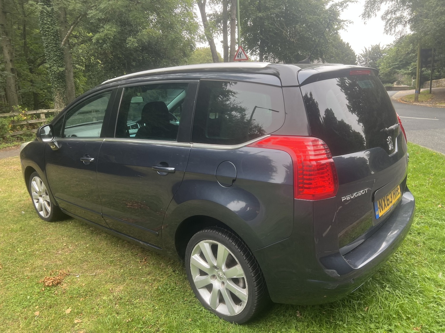 Used Peugeot 5008 2013 for sale - 77464673: Photo 6