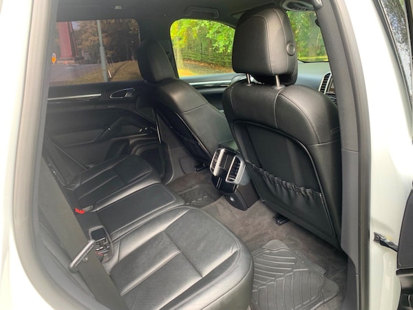 Used Porsche Cayenne 2013 for sale - 67987789: Photo 10