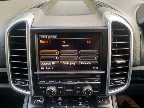 Used Porsche Cayenne 2013 for sale - 67987789: Photo 24