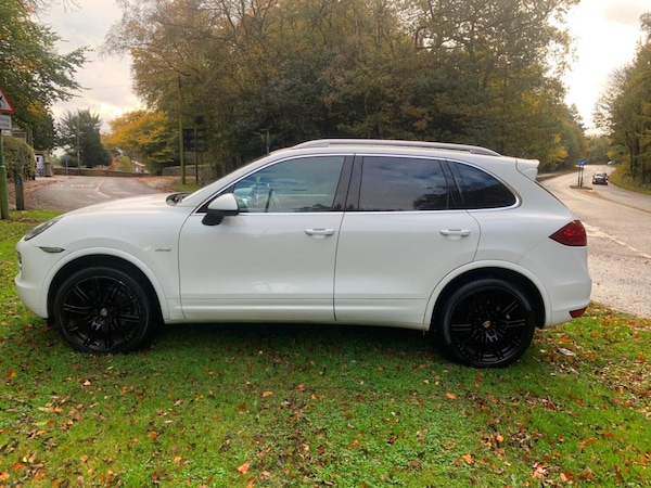 Used Porsche Cayenne 2013 for sale - 67987789: Photo 5
