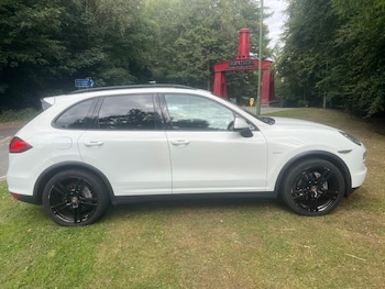 Porsche - Cayenne