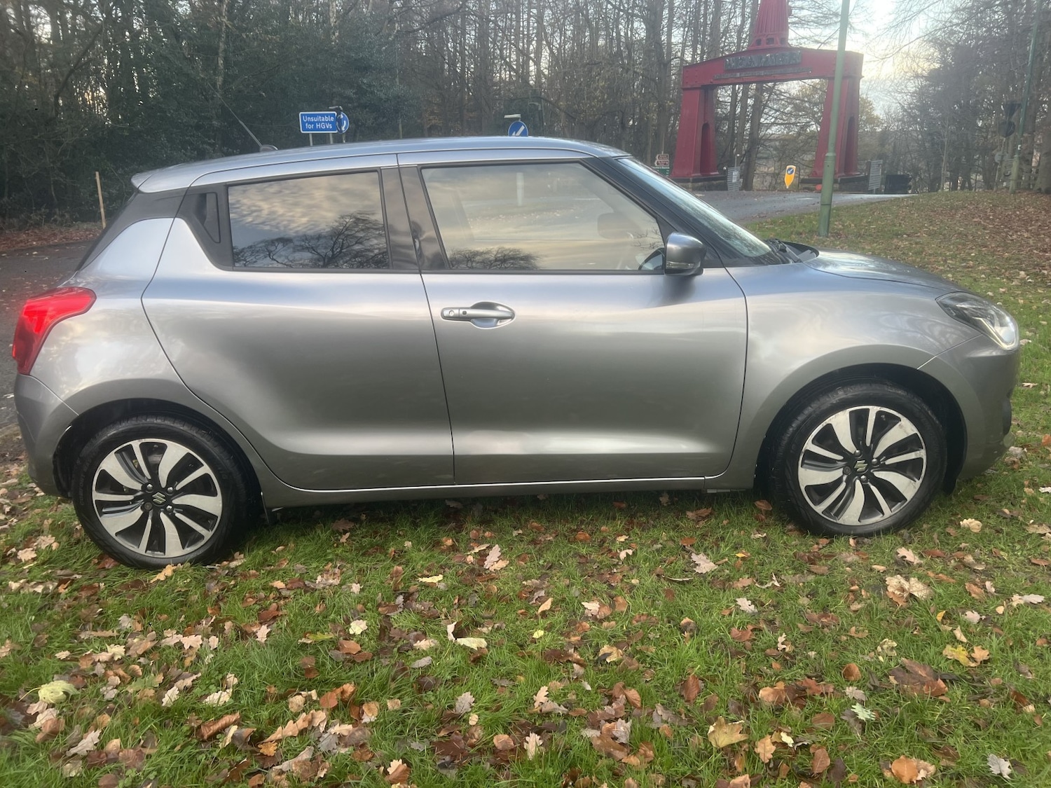 Used Suzuki Swift 2018 for sale - 76751782: Photo 1