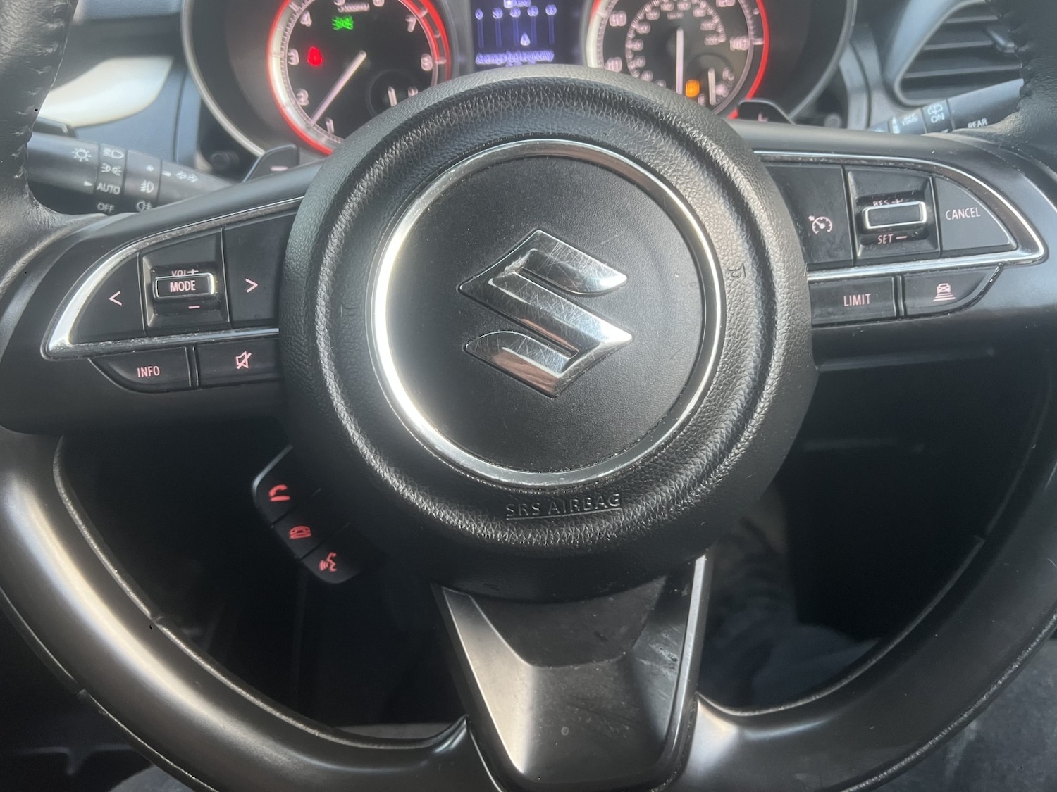 Used Suzuki Swift 2018 for sale - 76751782: Photo 19