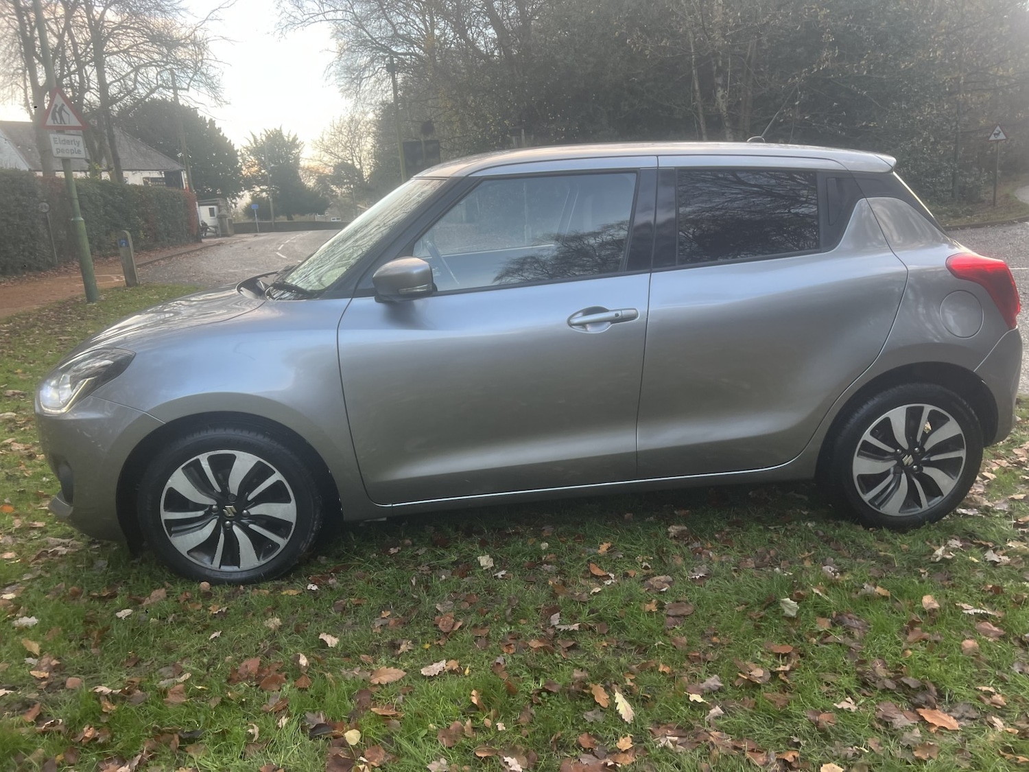 Used Suzuki Swift 2018 for sale - 76751782: Photo 5