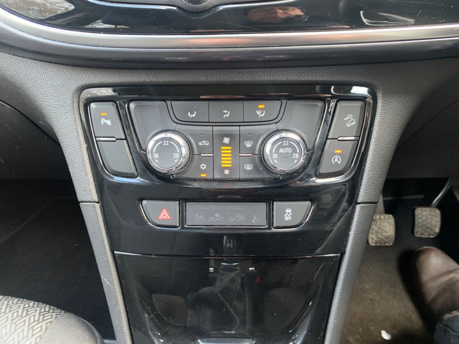 Used Vauxhall Mokka X 2017 for sale - 76662736: Photo 14