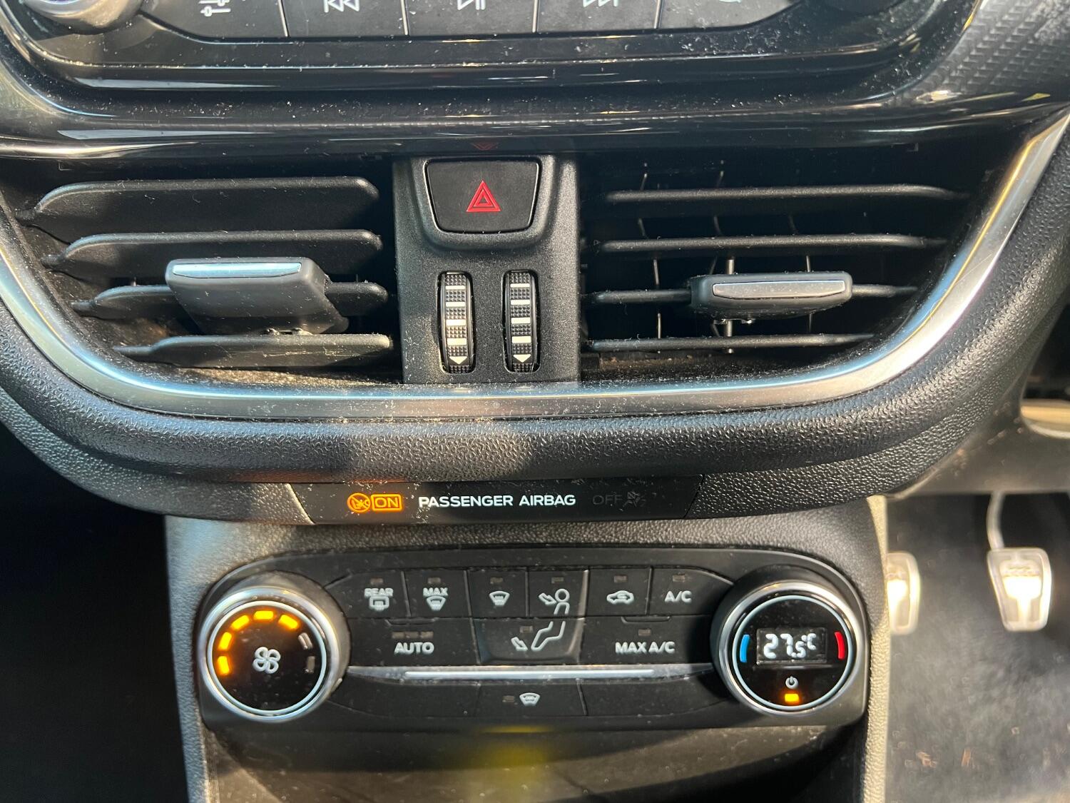 Used Ford Fiesta 2018 for sale - 76793317: Photo 14