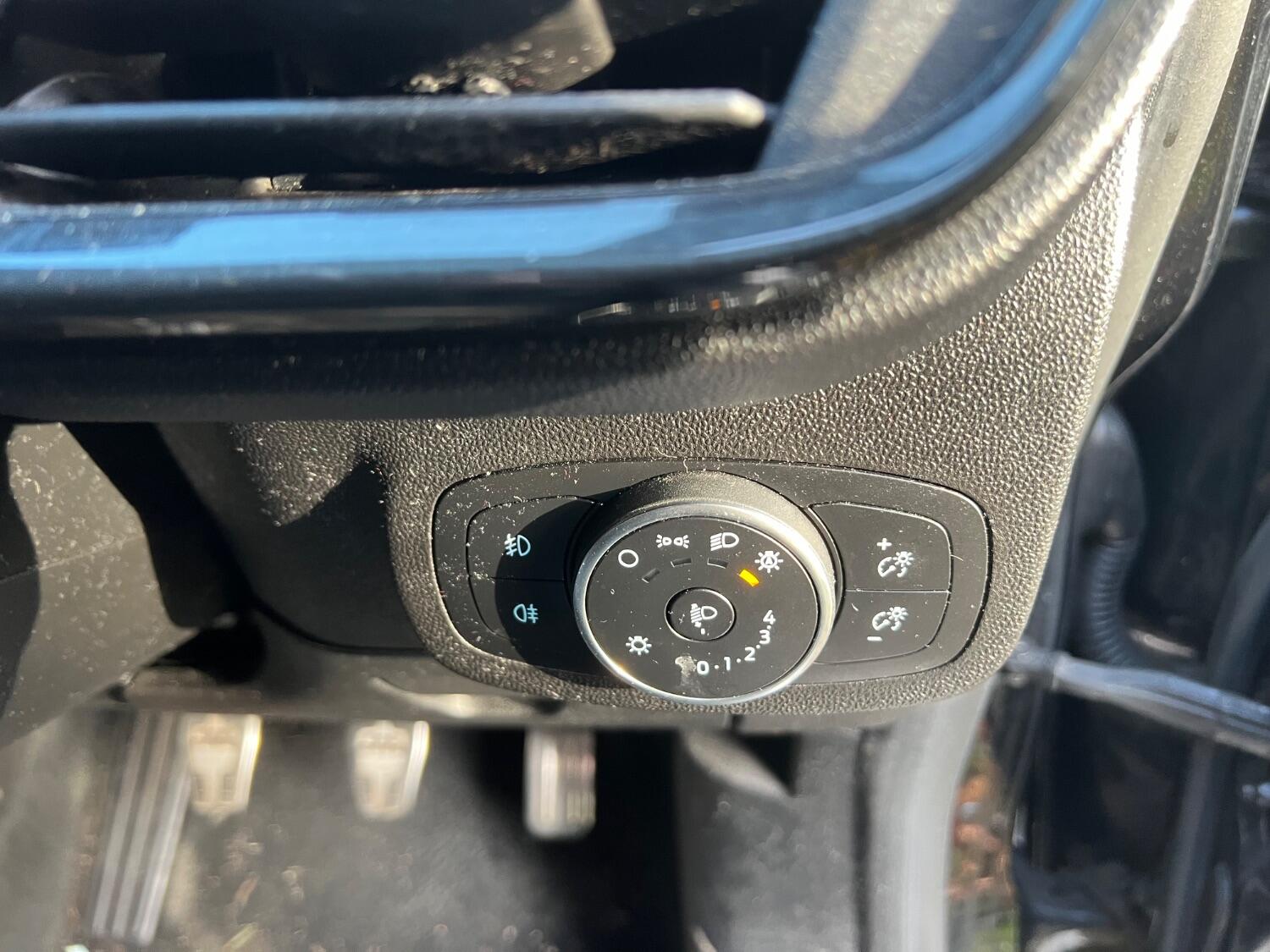 Used Ford Fiesta 2018 for sale - 76793317: Photo 15