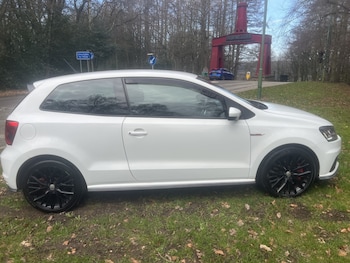 Used Volkswagen Polo 2016 for sale - 77701093: Photo