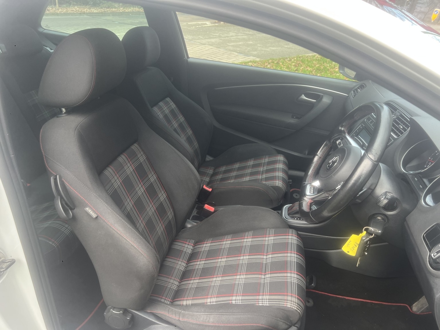 Used Volkswagen Polo 2016 for sale - 77701093: Photo 9