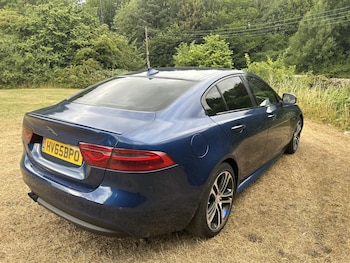 Used Jaguar XE 2015 for sale - 79347154: Photo