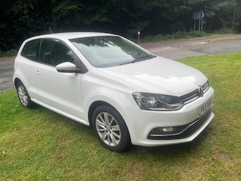 Used Volkswagen Polo 2016 for sale - 75608168: Photo