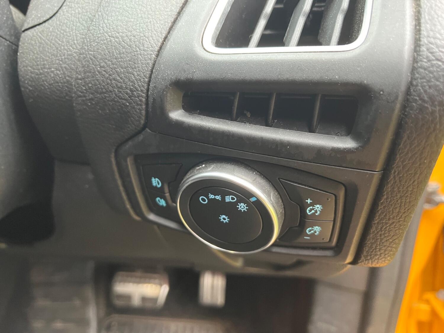 Used Ford Focus 2018 for sale - 77464883: Photo 15