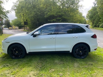 Used Porsche Cayenne 2013 for sale - 75890865: Photo