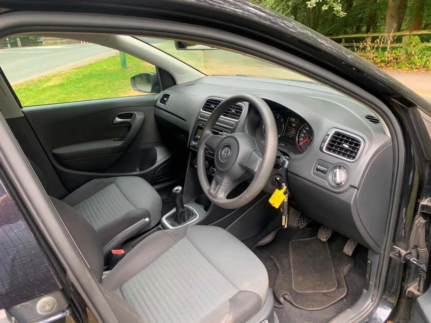 Used Volkswagen Polo 2009 for sale - 76662771: Photo 10