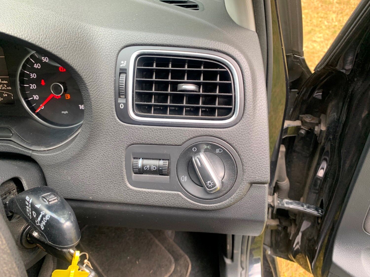 Used Volkswagen Polo 2009 for sale - 76662771: Photo 12