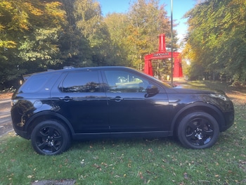 Used Land Rover Discovery Sport 2018 for sale - 78979699: Photo