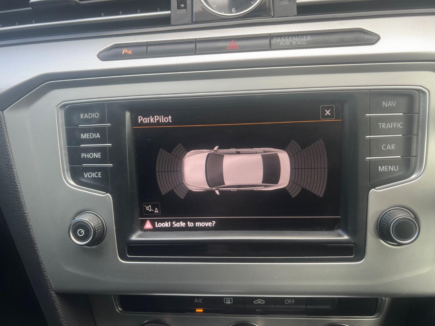 Used Volkswagen Passat 2015 for sale - 76769578: Photo 11