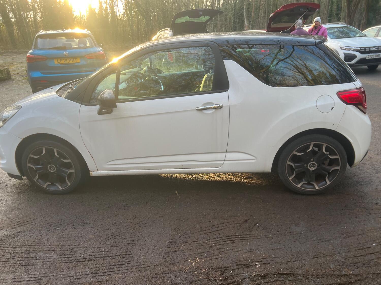 Used Citroen DS3 2011 for sale - 76793298: Photo 5