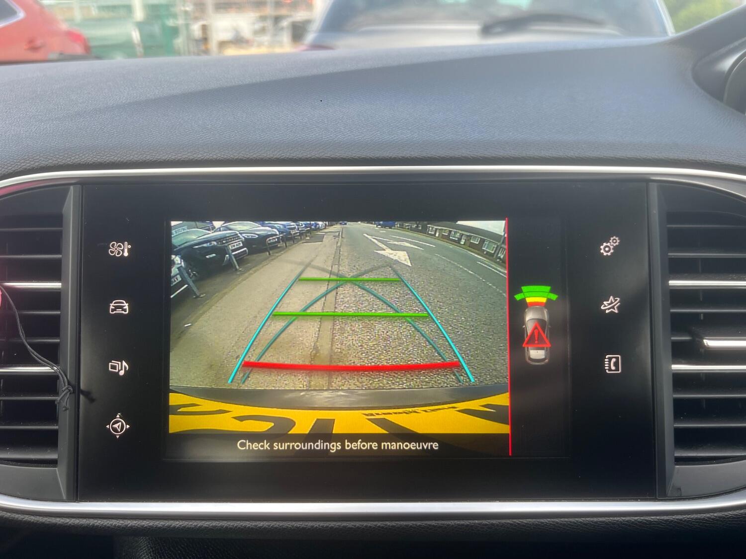 Used Peugeot 308 2017 for sale - 76769305: Photo 11