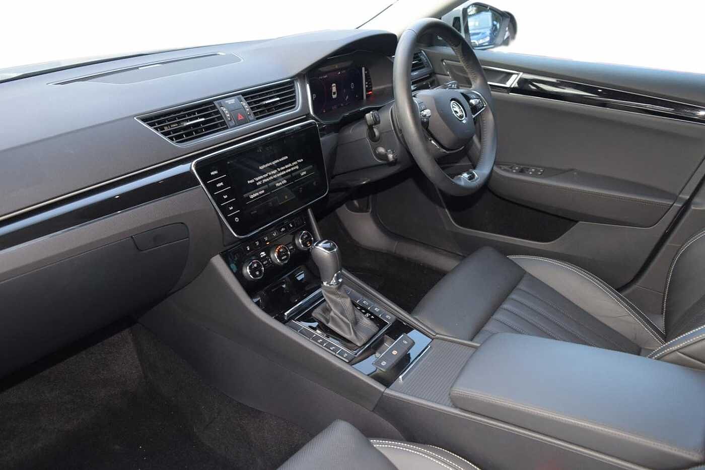 Used Skoda Superb 2023 for sale - 76675625: Photo 2