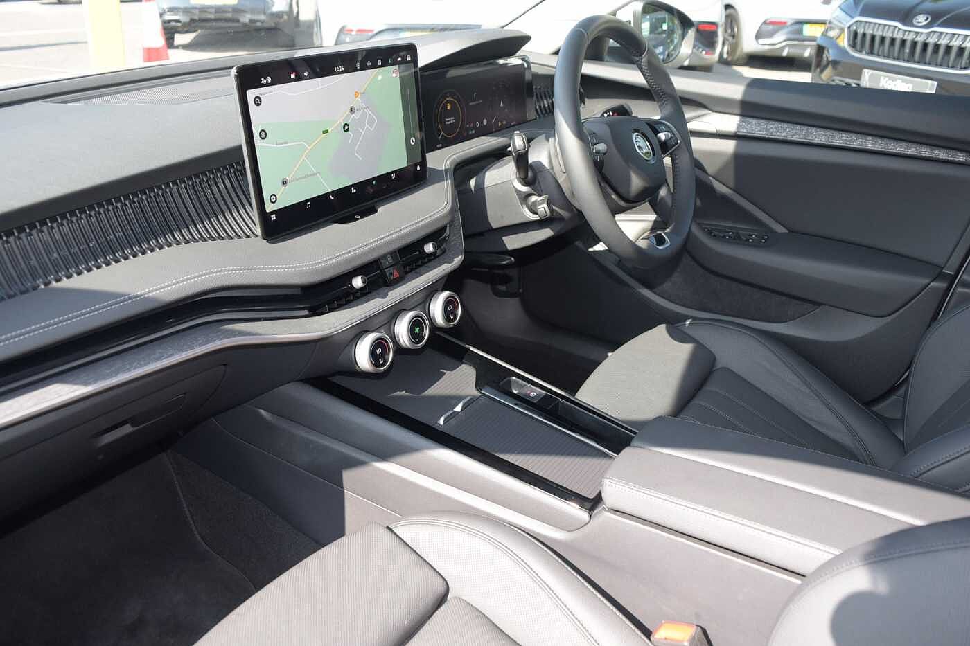 Used Skoda Superb 2025 for sale - 76679775: Photo 2